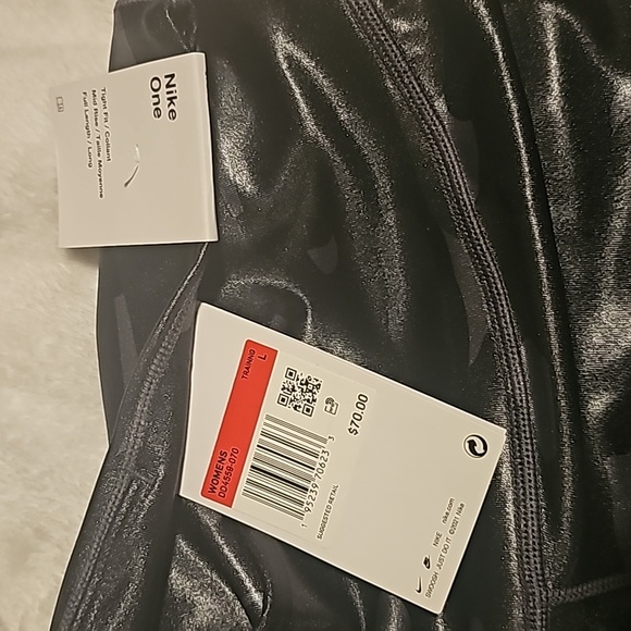 Nike Women's Dri-FIT One Mid-Rise Black Gray Camo Leggings DD4559-070 $70 SIZE L - Picture 11 of 11